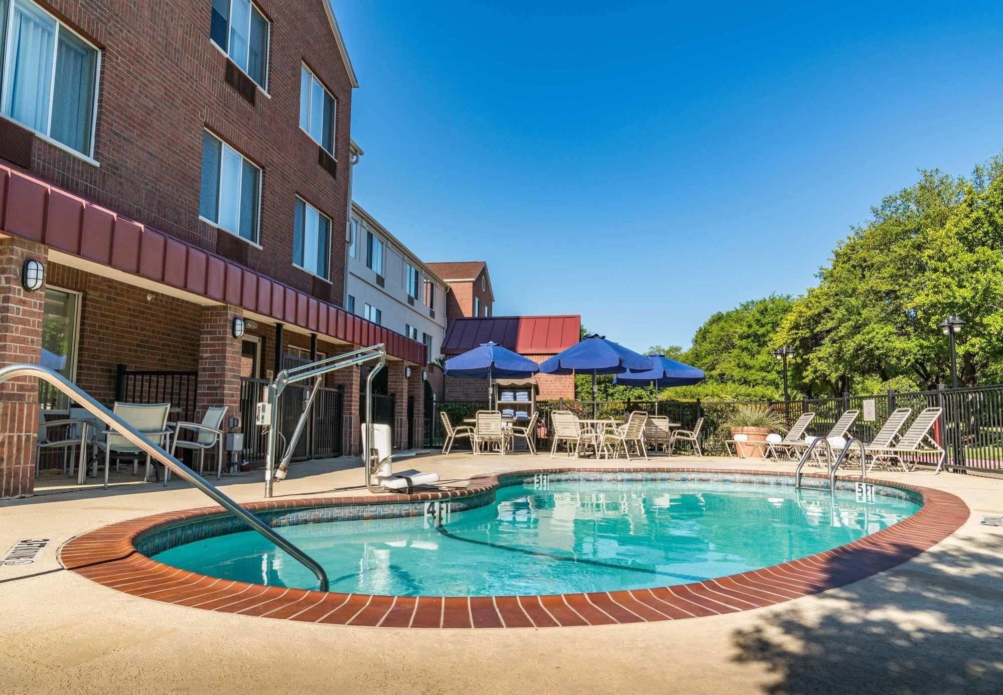 Springhill Suites Dallas Arlington North Экстерьер фото