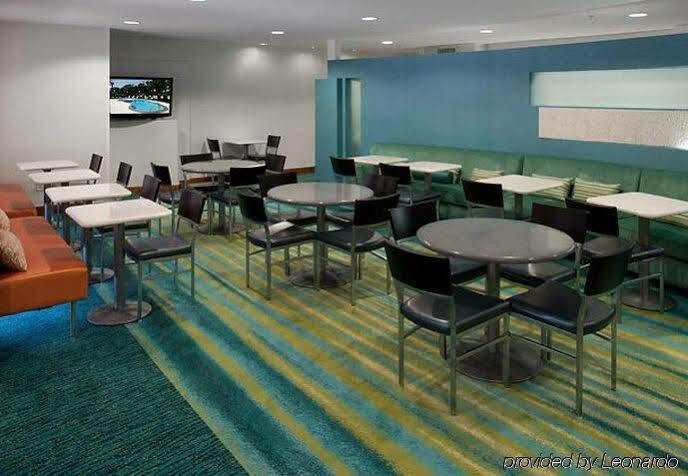 Springhill Suites Dallas Arlington North Экстерьер фото